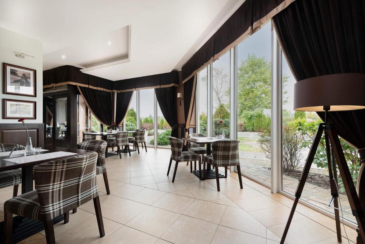 The Amber Business & Spa Hotel Олєшніца Екстер'єр фото
