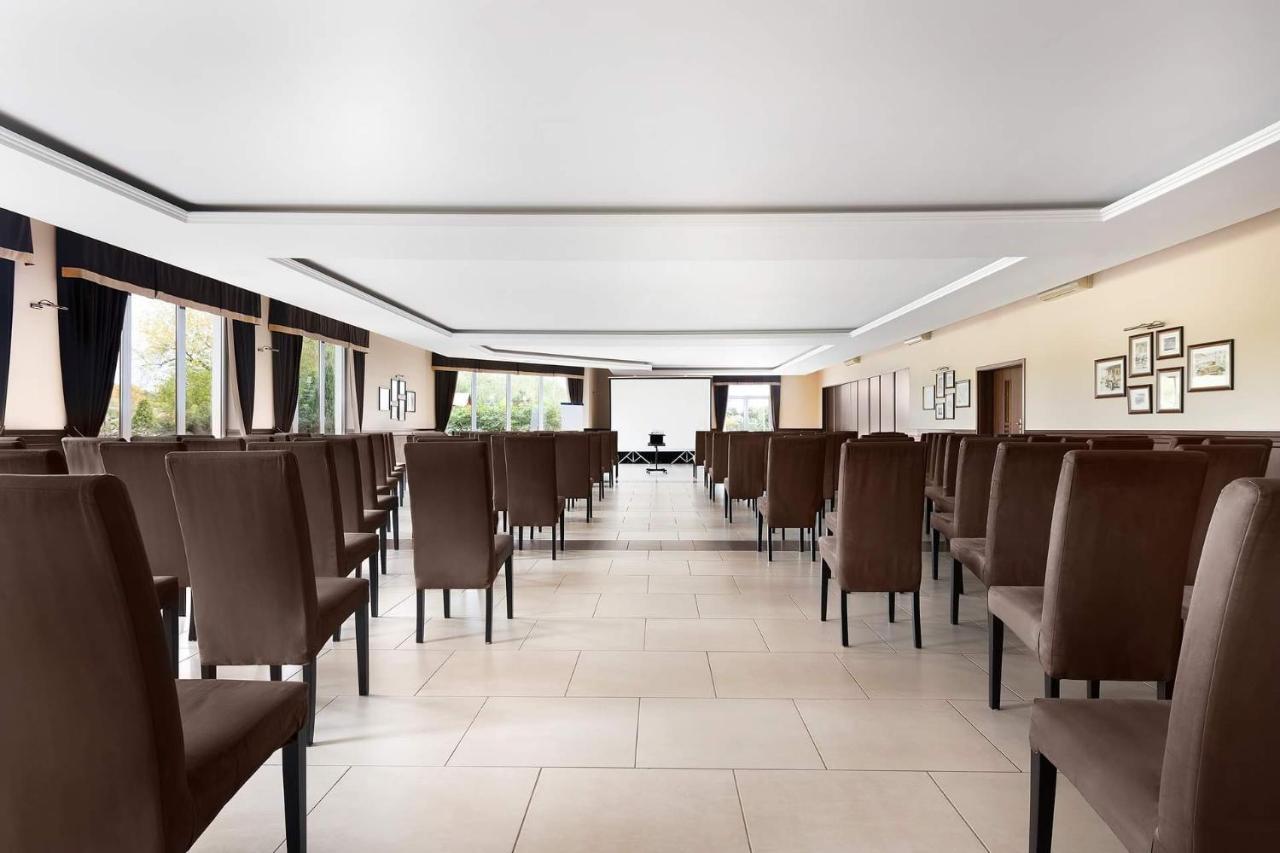 The Amber Business & Spa Hotel Олєшніца Екстер'єр фото