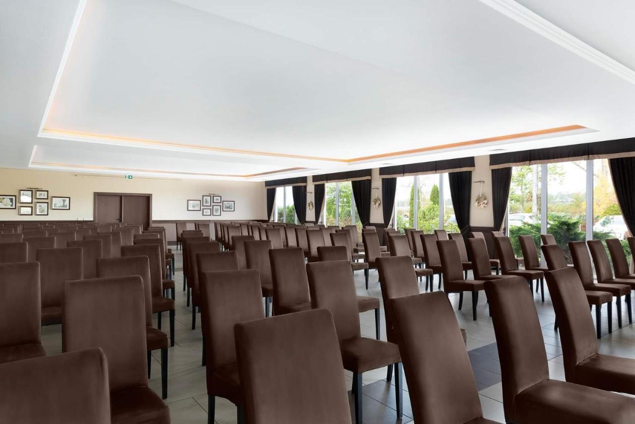 The Amber Business & Spa Hotel Олєшніца Екстер'єр фото