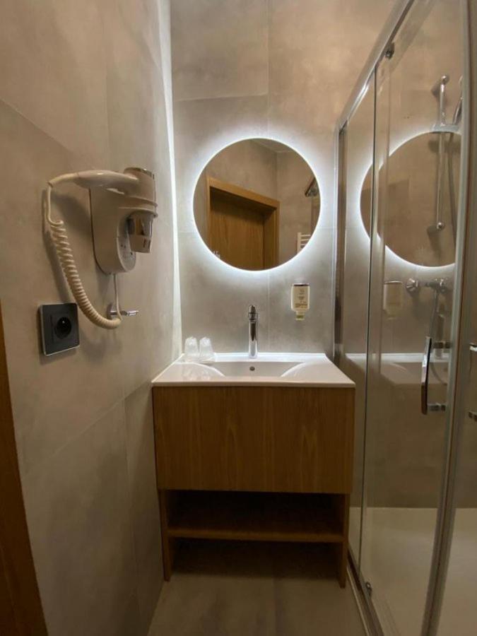 The Amber Business & Spa Hotel Олєшніца Екстер'єр фото