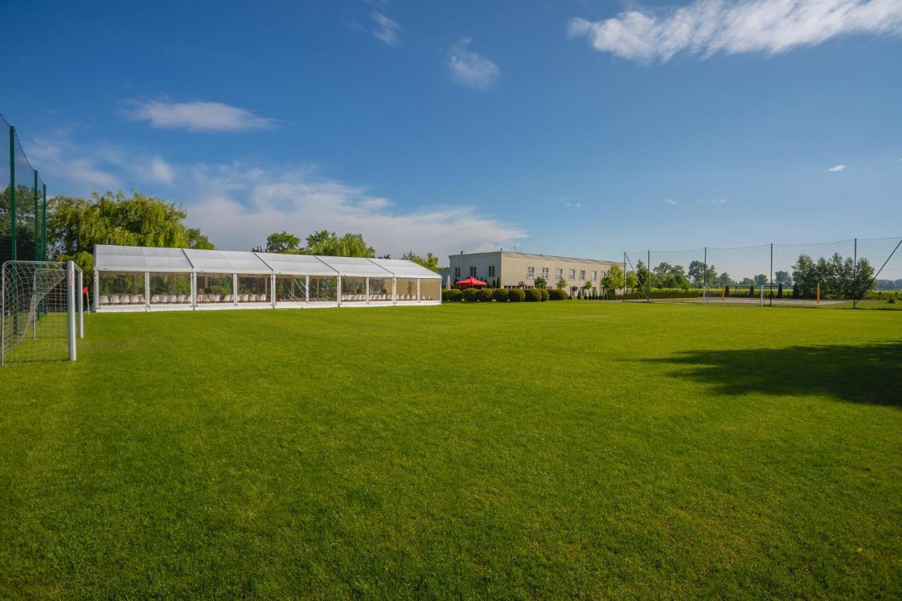 The Amber Business & Spa Hotel Олєшніца Екстер'єр фото