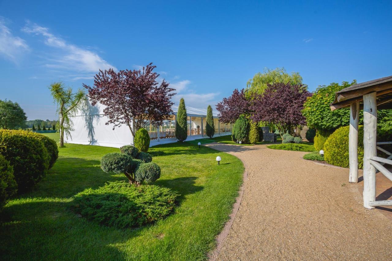 The Amber Business & Spa Hotel Олєшніца Екстер'єр фото